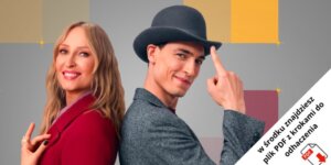 Uśmiechnięta kobieta w czerwonej sukience stoi obok mężczyzny w szarym garniturze i meloniku, który dotyka ronda swojego kapelusza. W prawym dolnym rogu znajduje się biały baner z polskim tekstem i ikoną PDF.